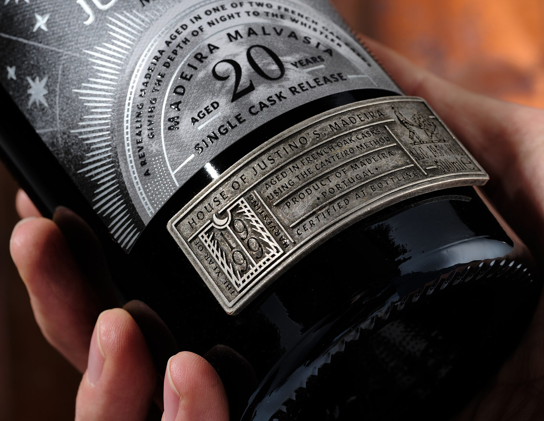 boann-the-whistler-21-yo-madeira-single-malt-cask-strength-70cl image 5