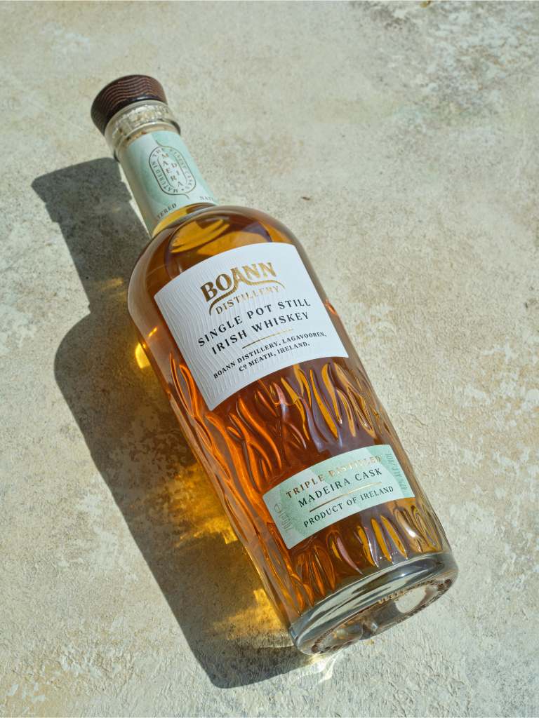 boann-single-pot-still-irish-whiskey-madeira-cask-47 image 2